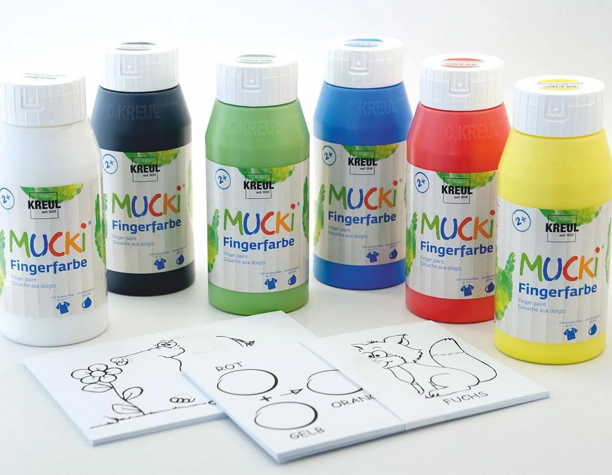 KREUL 29150 - Mucki Fingermalfarbe, Power Pack, Zeig mir die Welt der Farben, 6 x 750 ml Fingerfarbe und 20 Malvorlagen
