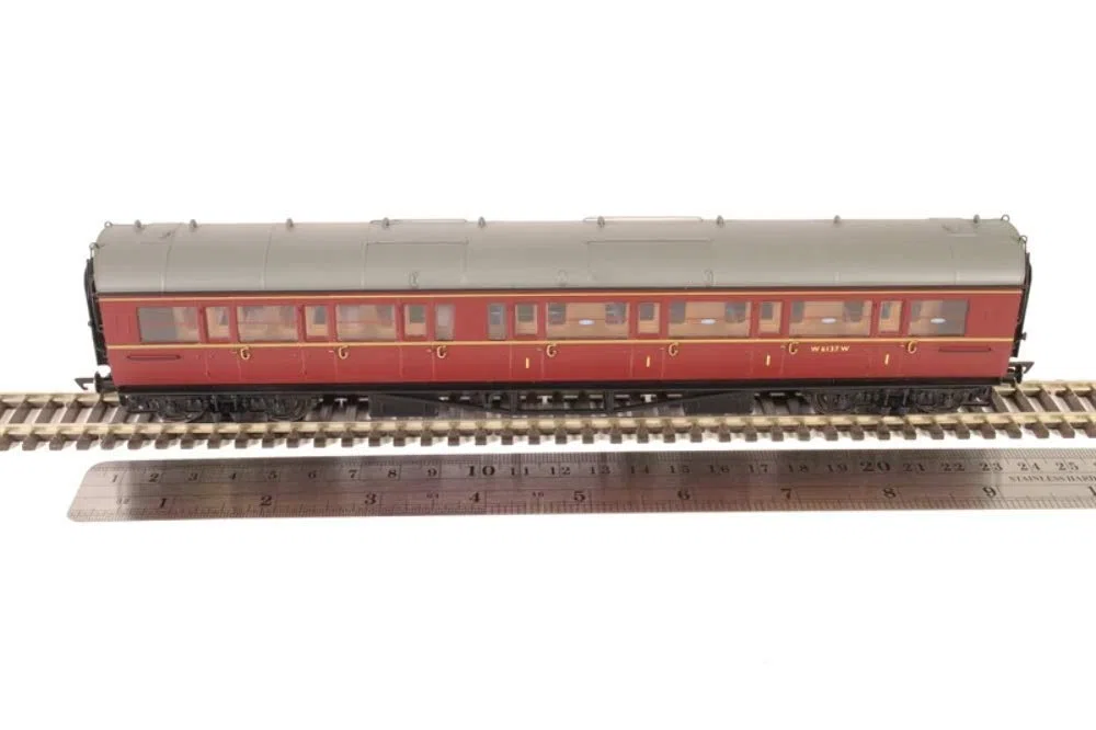 Hornby r4767 BR Collett Coach Korridor Composite rechts w6137 W Zug Modell Set, Maroon