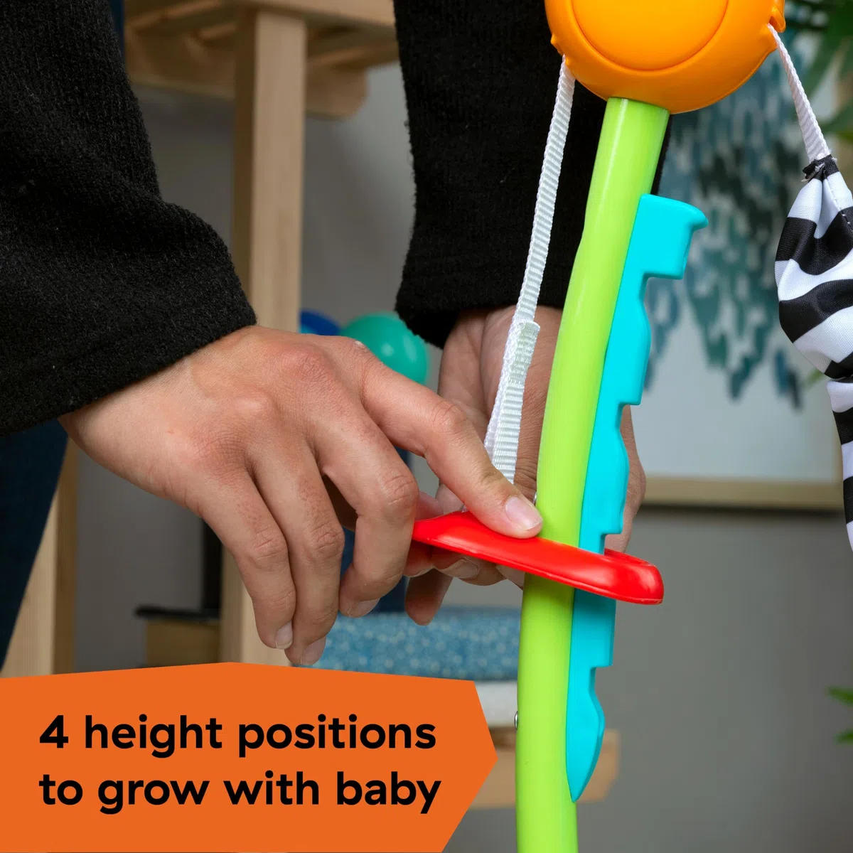 Baby Einstein, Ocean Explorers Curiosity Cove 2-in-1, Türhopser und Bodenspielzeug, Alter 6-12 Monate