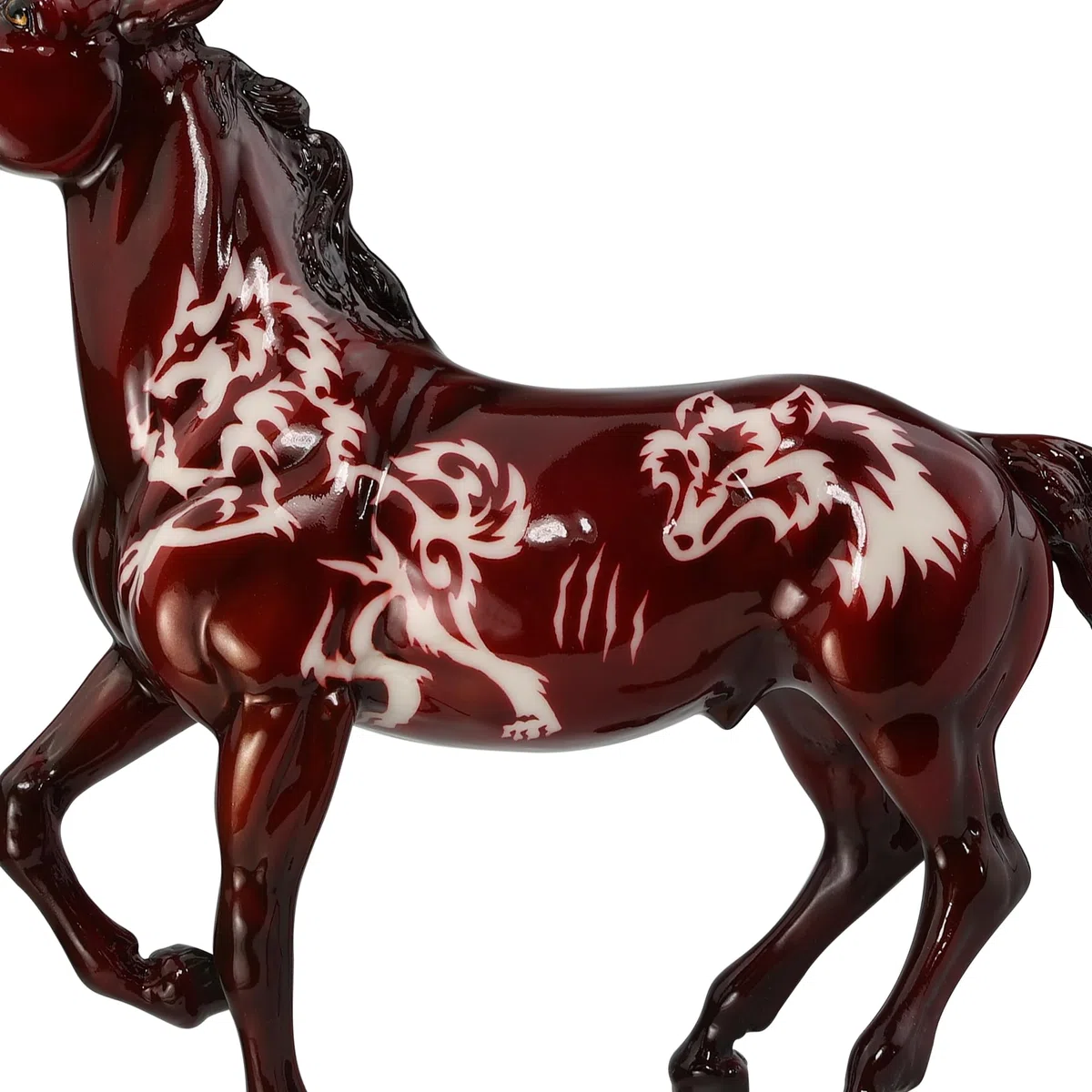 Breyer Traditionelle Serie | Beowulf | 2024 Halloween Pferd | leuchtet im Dunkeln | Pferdefigur | Modell #B-TR-10118